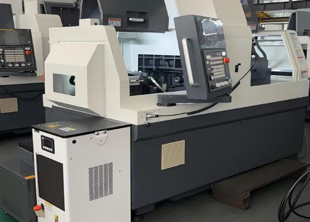 دستگاه طول تراش سی ان سی (Swiss Lathe) _ دنیای هیجان‌انگیز فرز CNC و هوش مصنوعی