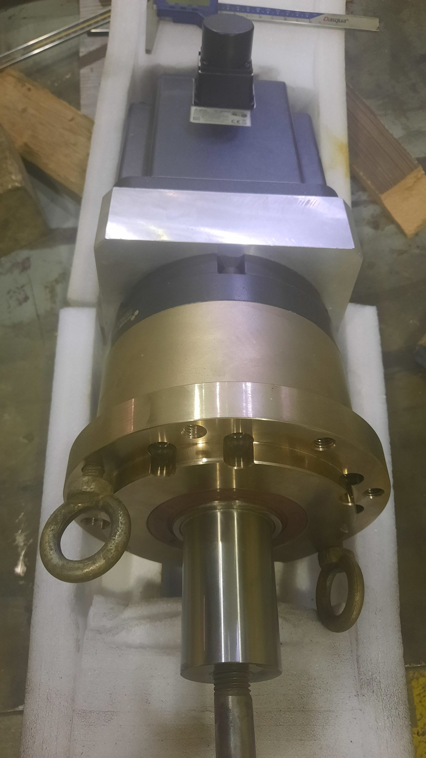 سروو موتور برای ماشینآلات CNC _ بررسی تخصصی 10 برند برتر موتورهای سروو در جهان و تکنولوژیهای روز _ تأمینکننده بهترین سروو موتورها _ مقایسه تخصصی 10 برند برتر موتورهای سروو در جهان _ سروو موتور چیست و چگونه کار میکند؟