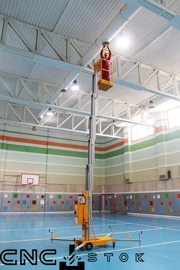  بالابر تک نفره ۱۰ متری متحرک: راه‌حلی ایمن و اقتصادی برای جا به جایی